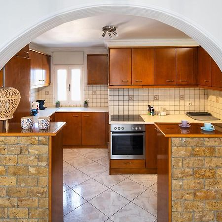Modern 2 Bed Apartment In Downtown Of Fira Ngoại thất bức ảnh